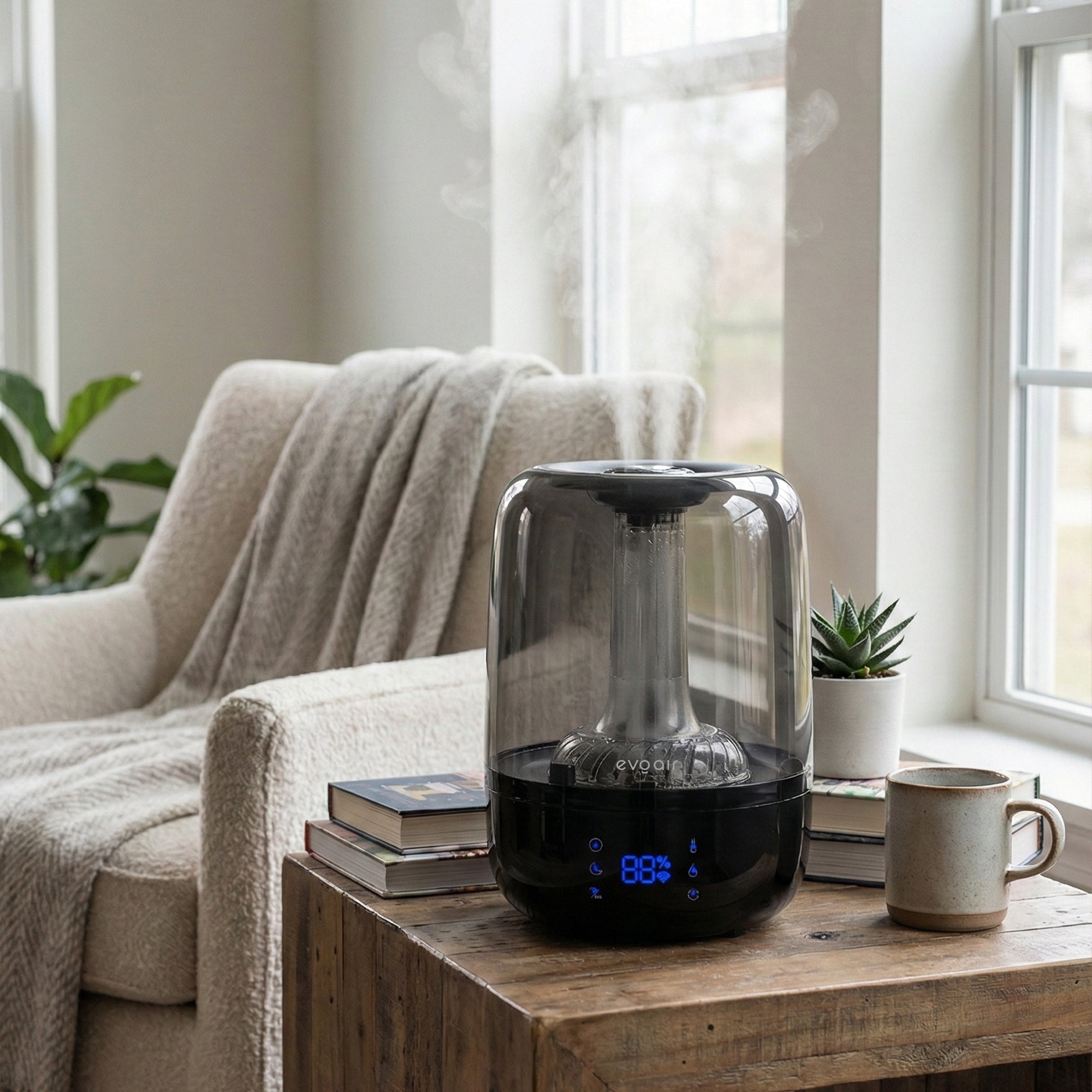 Umidificator Evoair LUNO BLUE, Smart, Wifi, Rezervor 2.5LCapacitate de umidificare 150 ml/h, Senzor umiditate, Autonomie 16 ore, Indicator umiditate și temperatură, Alb&Albastru - OVIX - Găsești soluții de încălzire, răcire și ventilare, toate integrate și controlabile dintr-o singură platformă.